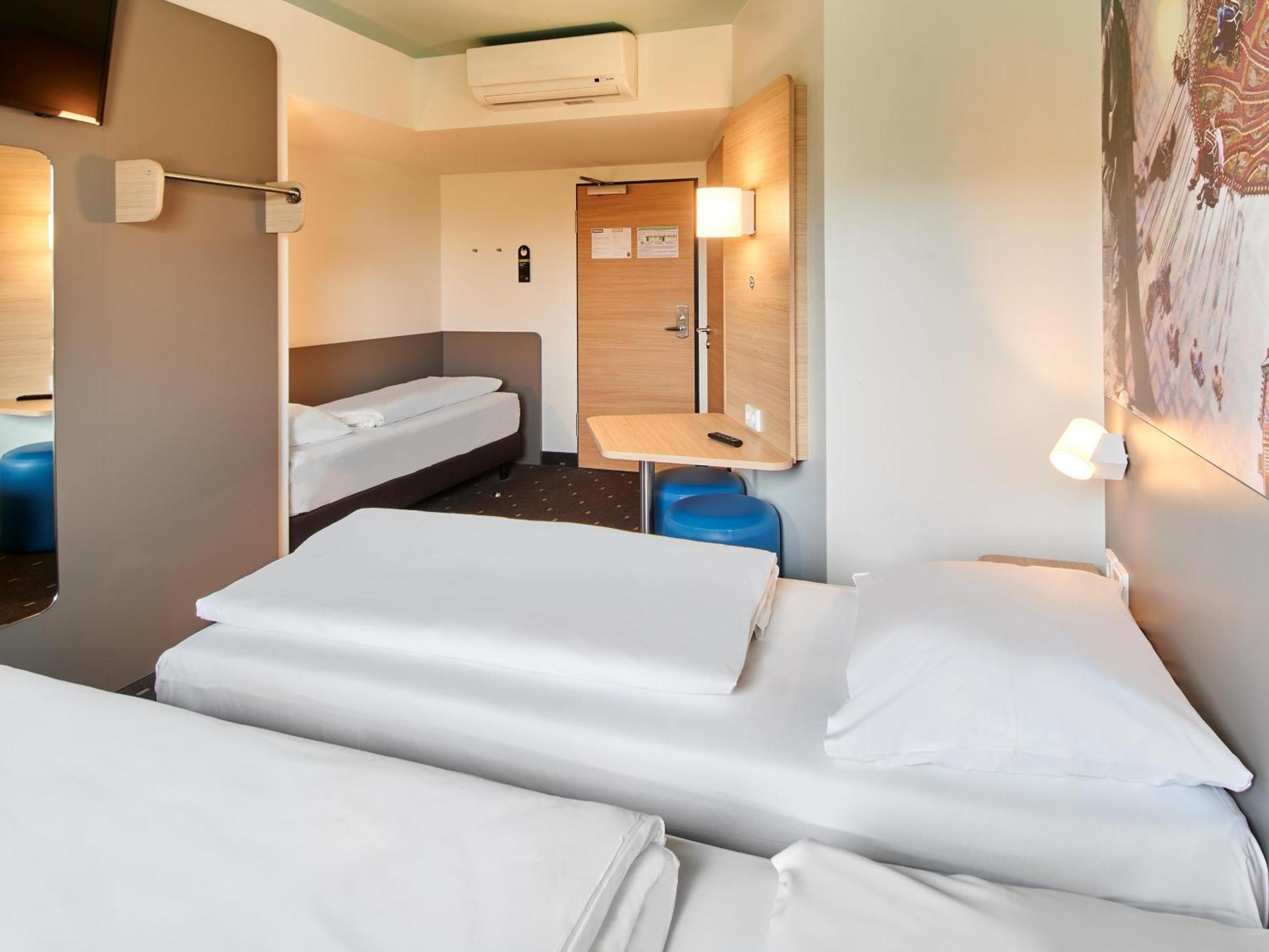 B&B Hotel Darmstadt Esterno foto
