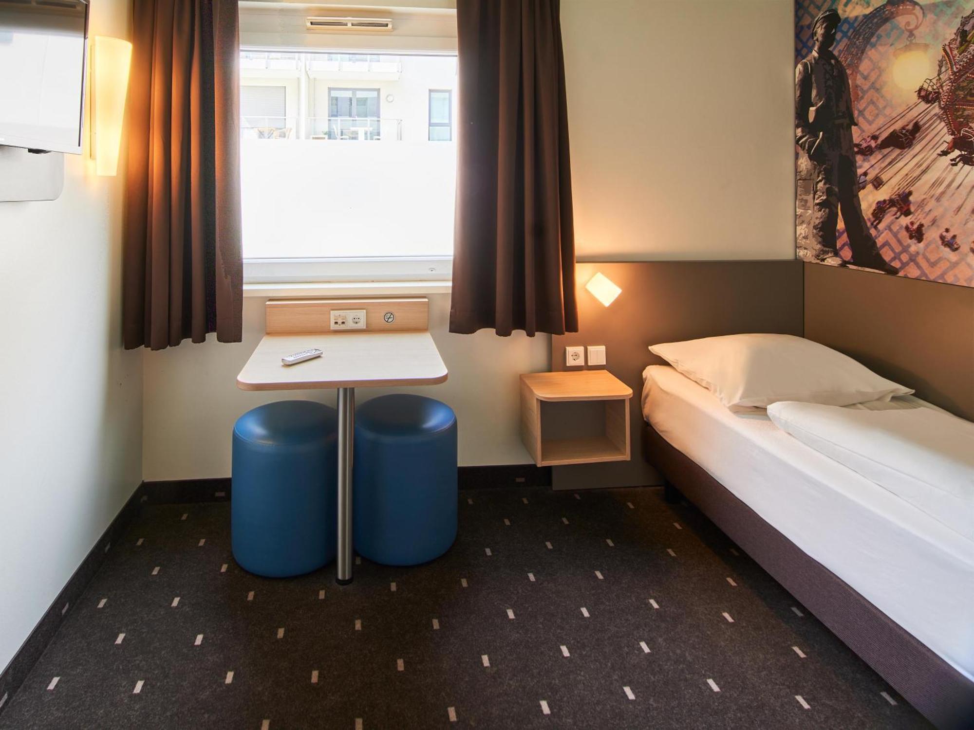 B&B Hotel Darmstadt Esterno foto