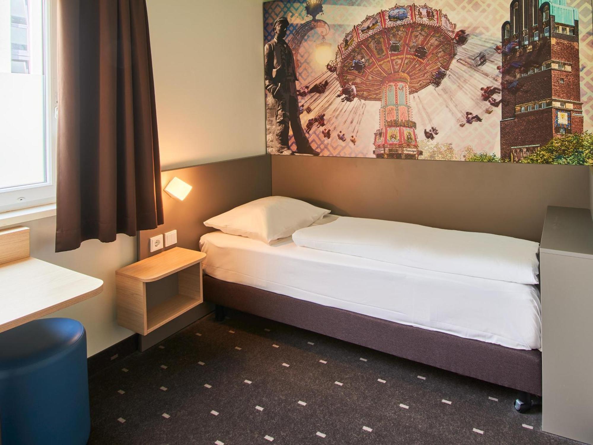 B&B Hotel Darmstadt Esterno foto